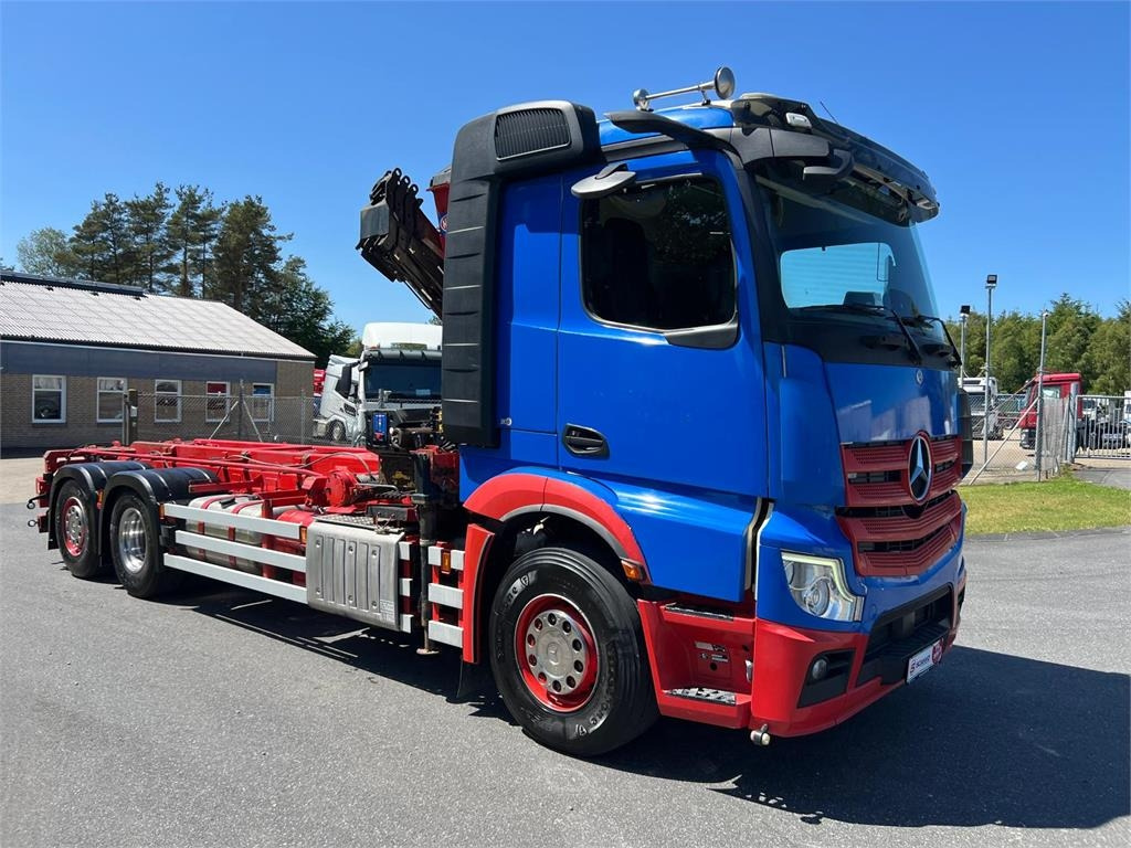 Mercedes-Benz Antos 2545 - HMF 1520K-RCkran - شاحنة نقل المخلفات: صورة 2 Mercedes-Benz Antos 2545 - HMF 1520K-RCkran - شاحنة نقل المخلفات: صورة 2