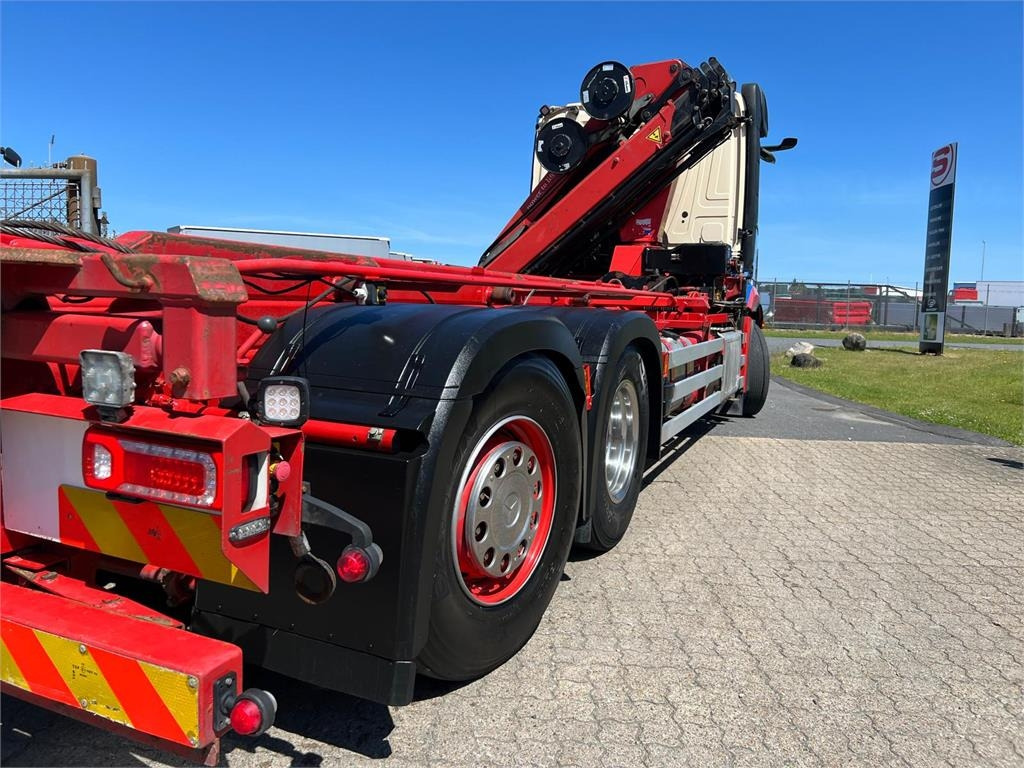 Mercedes-Benz Antos 2545 - HMF 1520K-RCkran - شاحنة نقل المخلفات: صورة 3 Mercedes-Benz Antos 2545 - HMF 1520K-RCkran - شاحنة نقل المخلفات: صورة 3