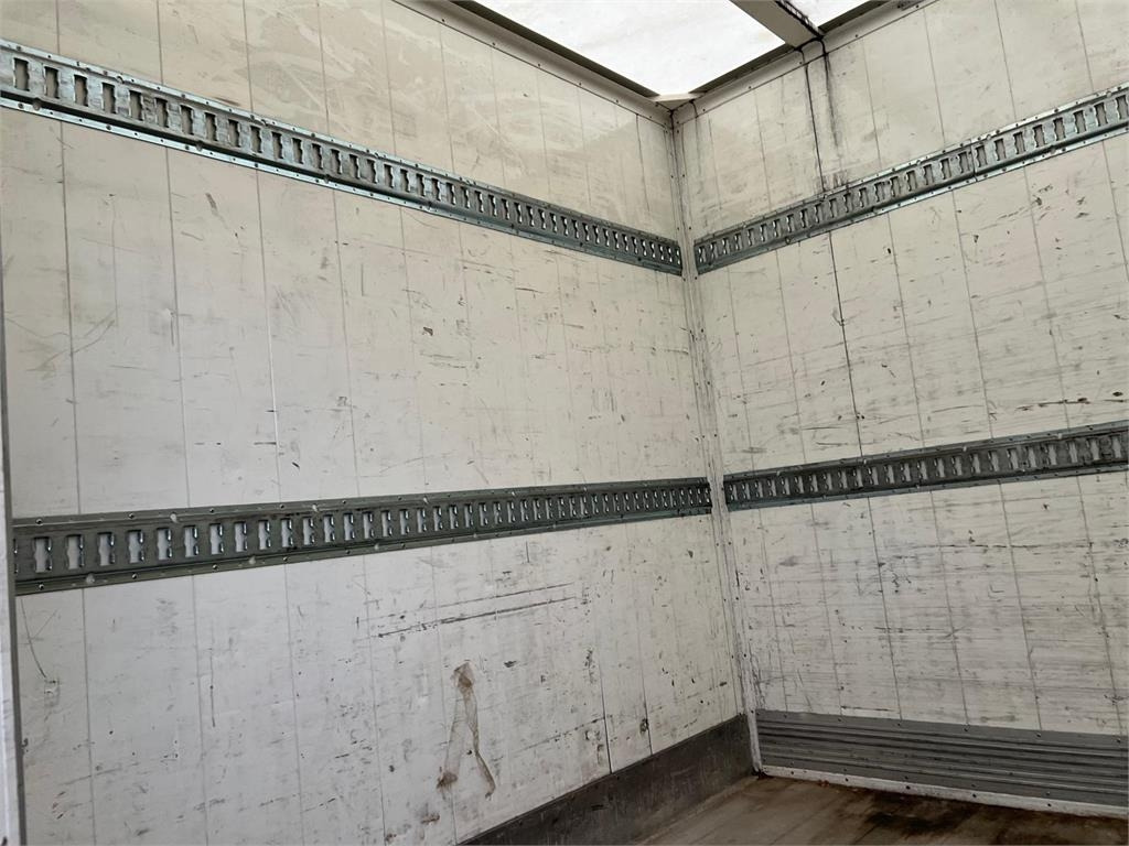 Mercedes-Benz Atego 1224 LnR - شاحنة مقفلة: صورة 4 Mercedes-Benz Atego 1224 LnR - شاحنة مقفلة: صورة 4