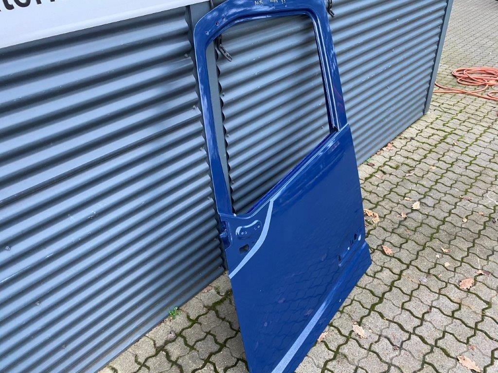 Mercedes-Benz Førerdør Mercedes Actros (Ny model) - باب و قطع الغيار - شاحنة: صورة 3 Mercedes-Benz Førerdør Mercedes Actros (Ny model) - باب و قطع الغيار - شاحنة: صورة 3