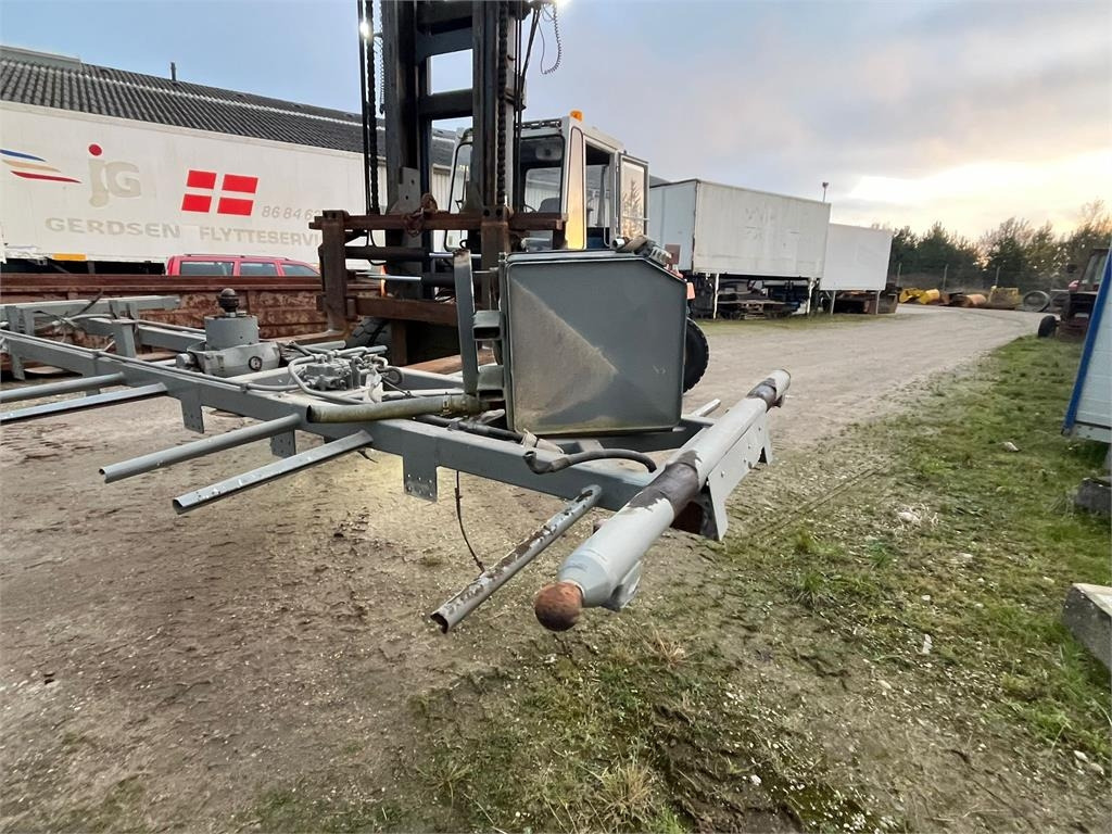 SVF tiplads ramme med cylinder fra Scania 8x2 - مقطورة قلاب: صورة 3 SVF tiplads ramme med cylinder fra Scania 8x2 - مقطورة قلاب: صورة 3