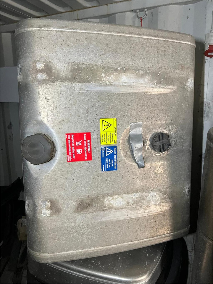 Scania 350 ltr dieseltank nr 1517005 - خزان الوقود - شاحنة: صورة 1 Scania 350 ltr dieseltank nr 1517005 - خزان الوقود - شاحنة: صورة 1