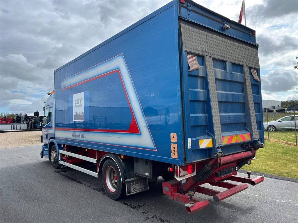 Scania P320 DB 4x2 MLB - low entry - شاحنة مقفلة: صورة 5 Scania P320 DB 4x2 MLB - low entry - شاحنة مقفلة: صورة 5