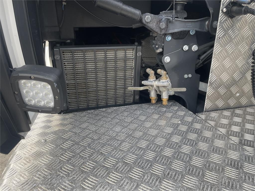 Scania S660 A 6x2 NB 2950 - وحدة جر: صورة 5 Scania S660 A 6x2 NB 2950 - وحدة جر: صورة 5