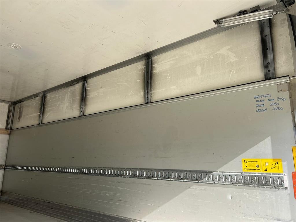 شاحنة مقفلة Volvo FL 250 16 ton: صورة 7