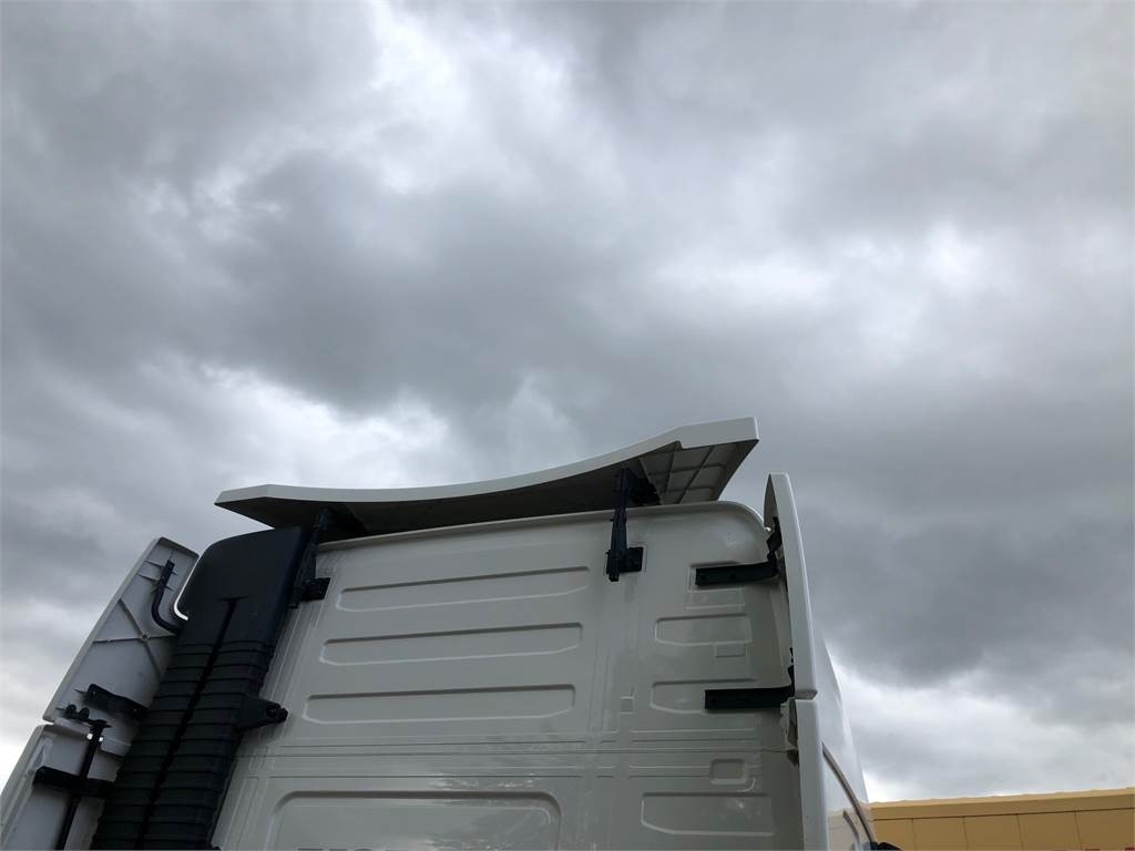 Volvo Tagspoiler Volvo FH Globetrotter 2018  - ديناميكا هوائية/ كابح - شاحنة: صورة 5 Volvo Tagspoiler Volvo FH Globetrotter 2018  - ديناميكا هوائية/ كابح - شاحنة: صورة 5