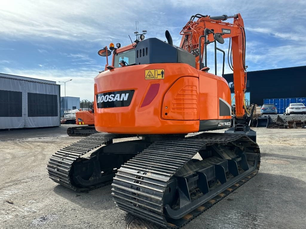 Doosan DX 140 LCR-5 metsäalusta - حفار زحاف: صورة 4 Doosan DX 140 LCR-5 metsäalusta - حفار زحاف: صورة 4
