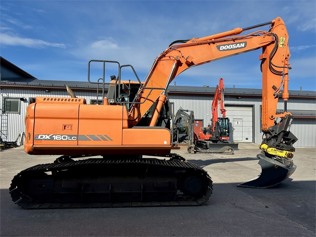 Doosan DX160LC-3 KALLISTAJA+PYÖRITTÄJÄ - حفار زحاف: صورة 5 Doosan DX160LC-3 KALLISTAJA+PYÖRITTÄJÄ - حفار زحاف: صورة 5