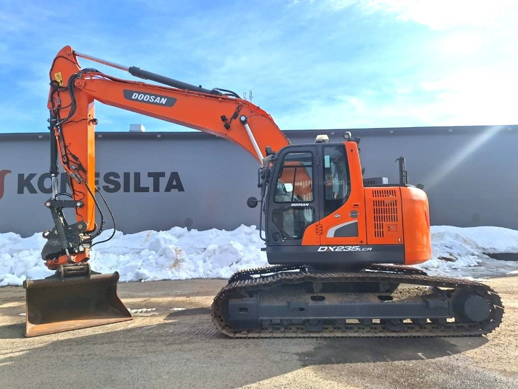 Doosan DX235LCR-5 PYÖRITTÄJÄ, 3D-LAITTEET - حفار زحاف: صورة 1 Doosan DX235LCR-5 PYÖRITTÄJÄ, 3D-LAITTEET - حفار زحاف: صورة 1
