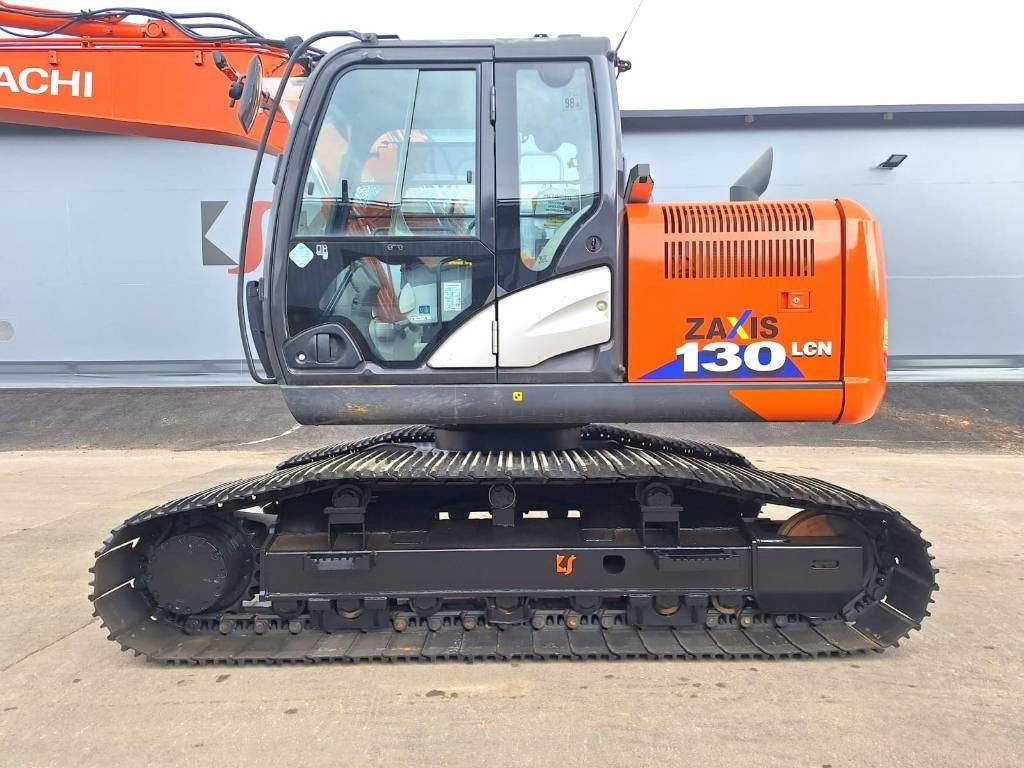 Hitachi MYYTY! SOLD! ZX130LCN-6M -METSÄMALLI- - حفار زحاف: صورة 2 Hitachi MYYTY! SOLD! ZX130LCN-6M -METSÄMALLI- - حفار زحاف: صورة 2