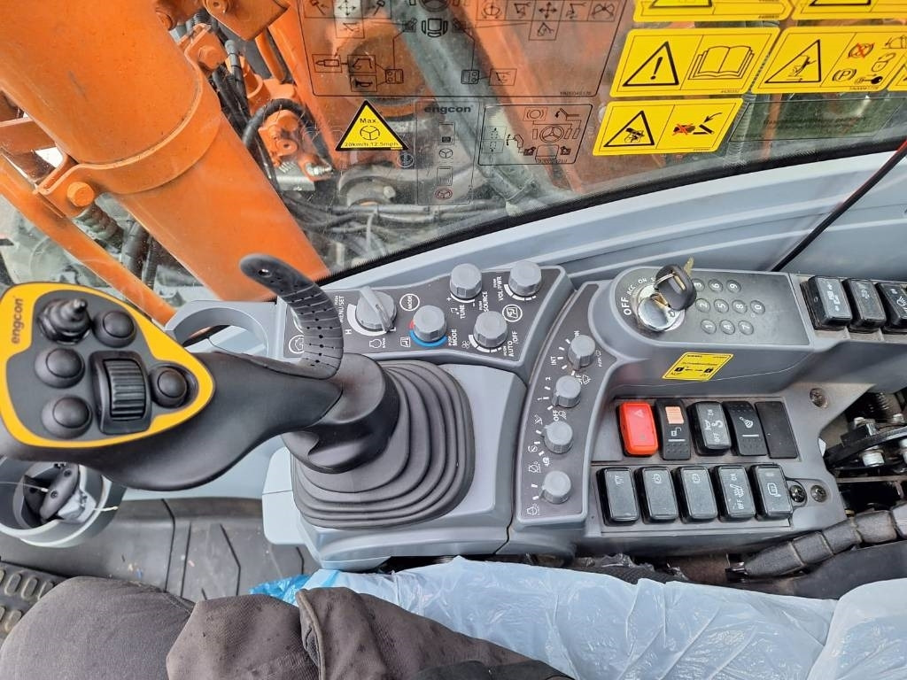 حفارة دولاب Hitachi ZX155W-7 PYÖRITTÄJÄ, YM.: صورة 16