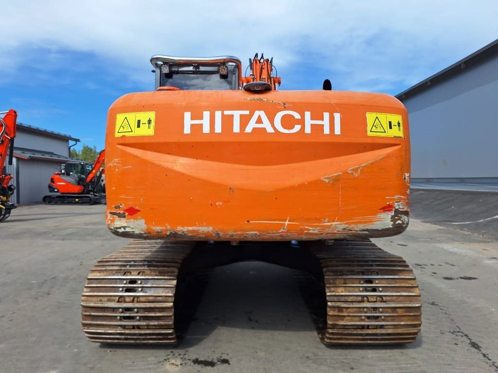 Hitachi ZX160LC-3 KALLISTAJA+PYÖRITTÄJÄ - حفار زحاف: صورة 3 Hitachi ZX160LC-3 KALLISTAJA+PYÖRITTÄJÄ - حفار زحاف: صورة 3
