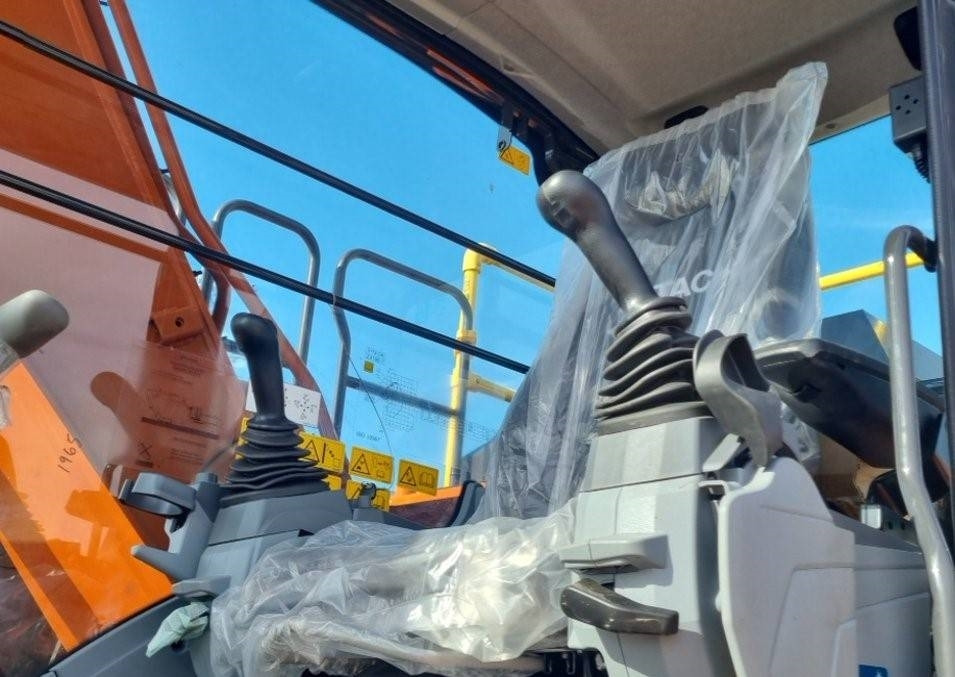Hitachi ZX160LC-7 Myyty! Sold! - حفار زحاف: صورة 4 Hitachi ZX160LC-7 Myyty! Sold! - حفار زحاف: صورة 4