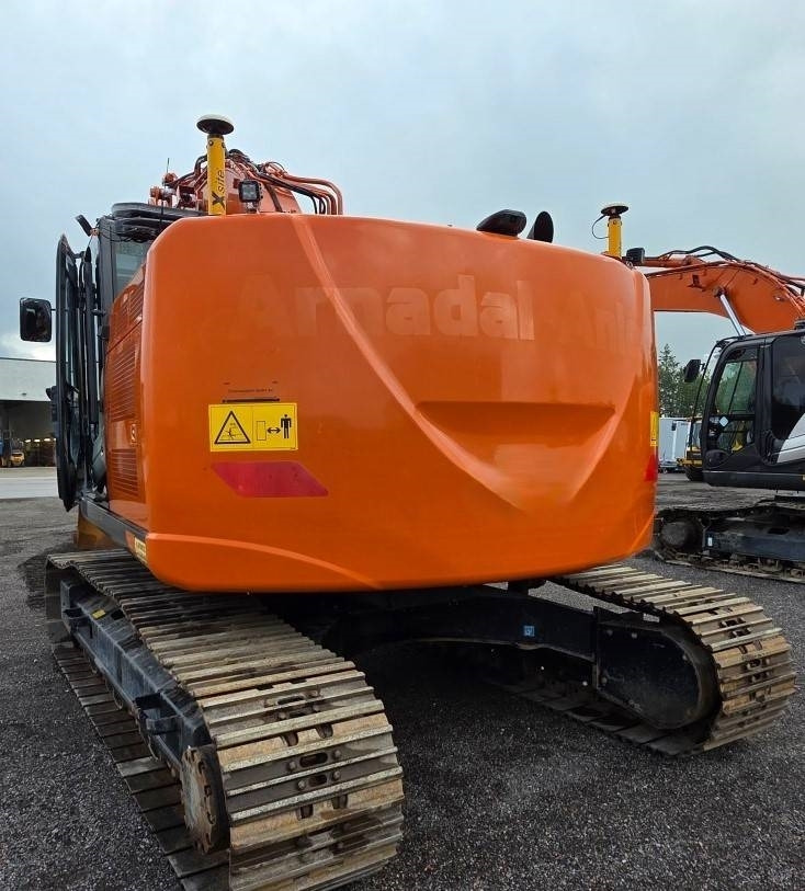 Hitachi ZX225USRLC-6 - حفار زحاف: صورة 2 Hitachi ZX225USRLC-6 - حفار زحاف: صورة 2