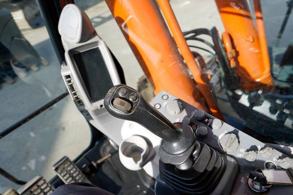 حفار زحاف Hitachi ZX350LC-6 UUSI ALAKERTA: صورة 20