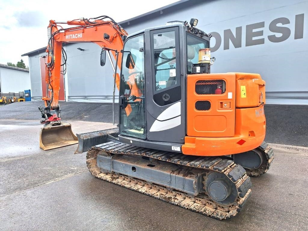 Hitachi ZX85USB-5 PYÖRITTÄJÄLLÄ  - حفارة مُصَّغرة: صورة 2 Hitachi ZX85USB-5 PYÖRITTÄJÄLLÄ  - حفارة مُصَّغرة: صورة 2