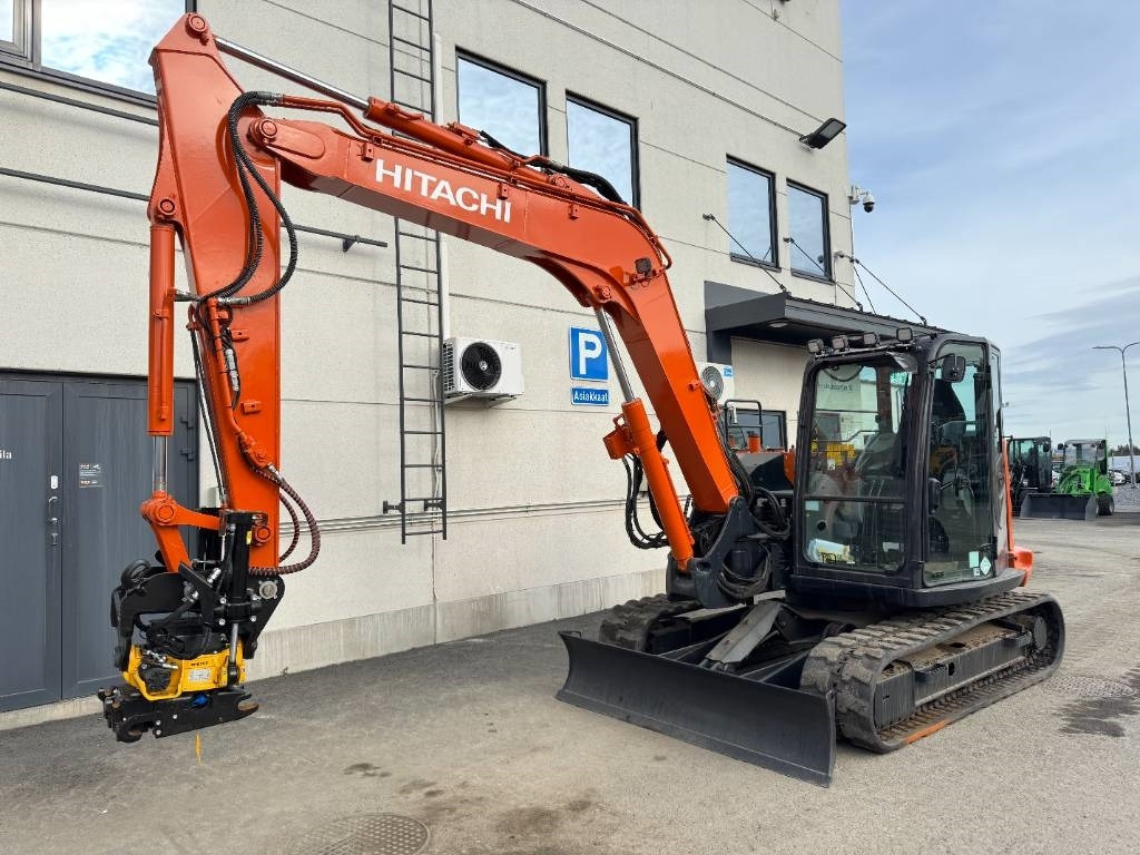 Hitachi ZX85USB-6, Uudella engcon EC209 tiltillä - حفارة مُصَّغرة: صورة 2 Hitachi ZX85USB-6, Uudella engcon EC209 tiltillä - حفارة مُصَّغرة: صورة 2