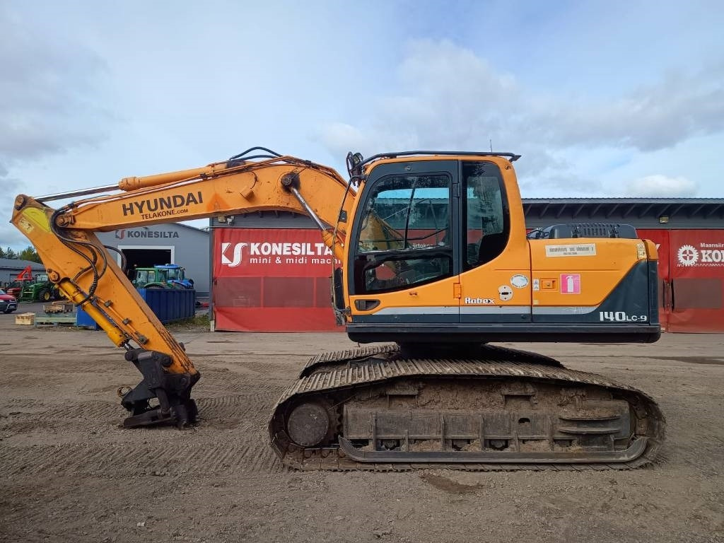 Hyundai R140LCM-9 METSÄMALLI KALLISTAJALLA - حفار زحاف: صورة 1 Hyundai R140LCM-9 METSÄMALLI KALLISTAJALLA - حفار زحاف: صورة 1
