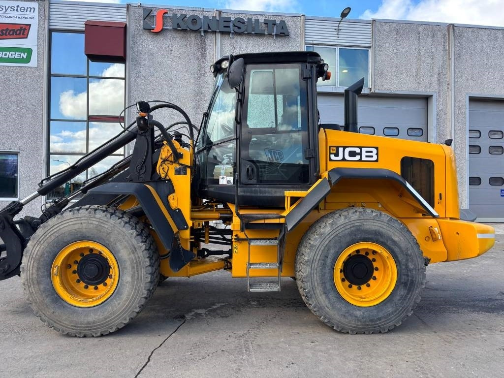 JCB 437 HT - اللودر بعجل: صورة 1 JCB 437 HT - اللودر بعجل: صورة 1