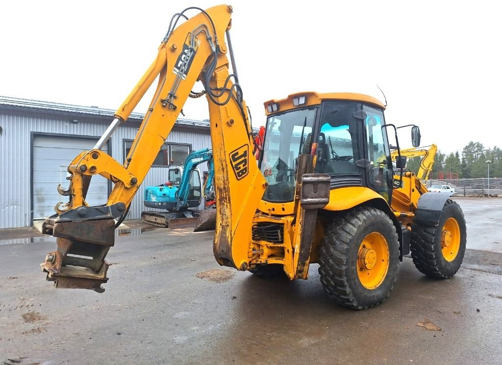 JCB 4CN YHDISTELMÄKONE KALLISTAJALLA - جرافة حفار: صورة 3 JCB 4CN YHDISTELMÄKONE KALLISTAJALLA - جرافة حفار: صورة 3