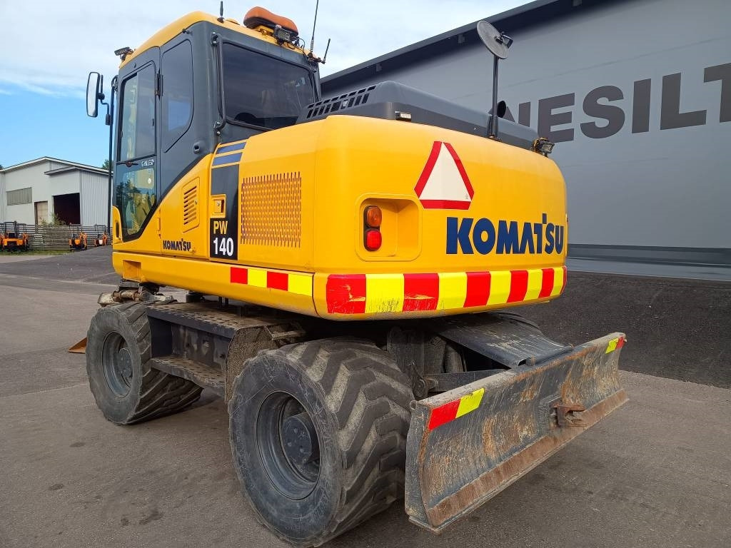 Komatsu MYYTY! SOLD! PW140-7 PYÖRITTÄJÄLLÄ  - حفارة دولاب: صورة 3 Komatsu MYYTY! SOLD! PW140-7 PYÖRITTÄJÄLLÄ  - حفارة دولاب: صورة 3
