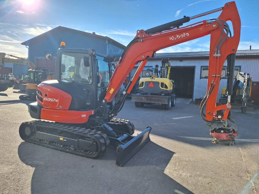 Kubota KX057-4 PYÖRITTÄJÄLLÄ, 1-OMISTAJA - حفارة مُصَّغرة: صورة 5 Kubota KX057-4 PYÖRITTÄJÄLLÄ, 1-OMISTAJA - حفارة مُصَّغرة: صورة 5