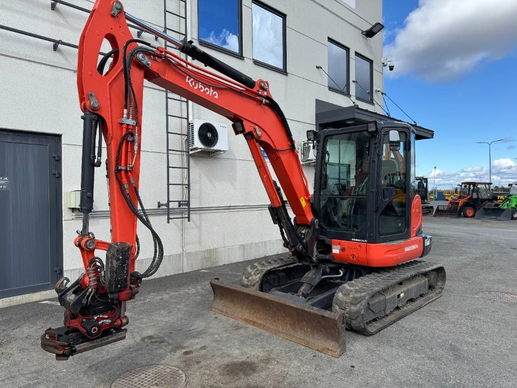 Kubota KX057-4 PYÖRITTÄJÄLLÄ  - حفارة مُصَّغرة: صورة 2 Kubota KX057-4 PYÖRITTÄJÄLLÄ  - حفارة مُصَّغرة: صورة 2