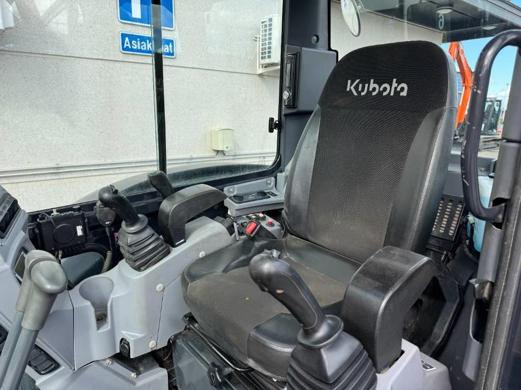 Kubota KX057-4 PYÖRITTÄJÄLLÄ  Kubota KX057-4 PYÖRITTÄJÄLLÄ: صورة 10 Kubota KX057-4 PYÖRITTÄJÄLLÄ  Kubota KX057-4 PYÖRITTÄJÄLLÄ: صورة 10
