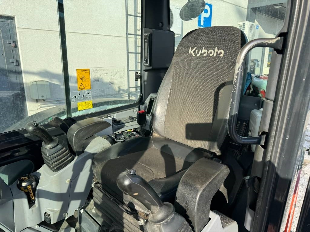حفارة مُصَّغرة Kubota KX057-4 Pyörittäjällä: صورة 11 حفارة مُصَّغرة Kubota KX057-4 Pyörittäjällä: صورة 11