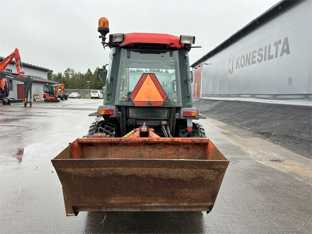 Kubota L 3600 AURA JA HIEKOTIN - جرار البلدية: صورة 3 Kubota L 3600 AURA JA HIEKOTIN - جرار البلدية: صورة 3