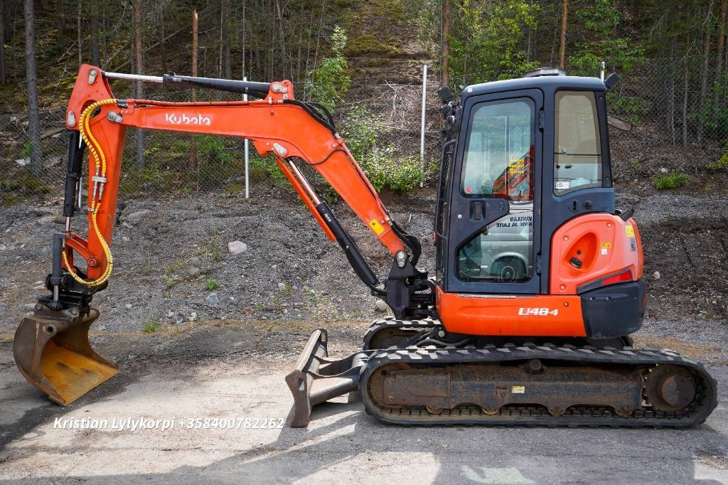 Kubota U48-4 HUOLLETTU - حفارة مُصَّغرة: صورة 1 Kubota U48-4 HUOLLETTU - حفارة مُصَّغرة: صورة 1
