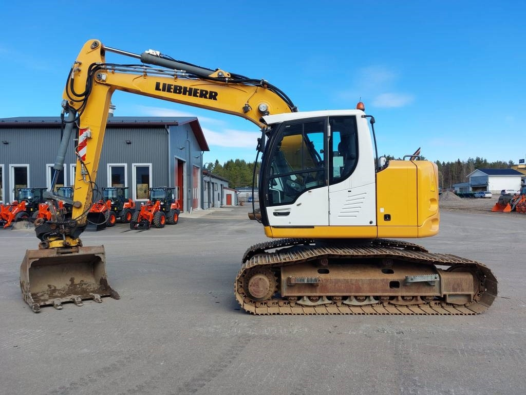 Liebherr MYYTY! SOLD! R914 COMPACT - حفار زحاف: صورة 1 Liebherr MYYTY! SOLD! R914 COMPACT - حفار زحاف: صورة 1