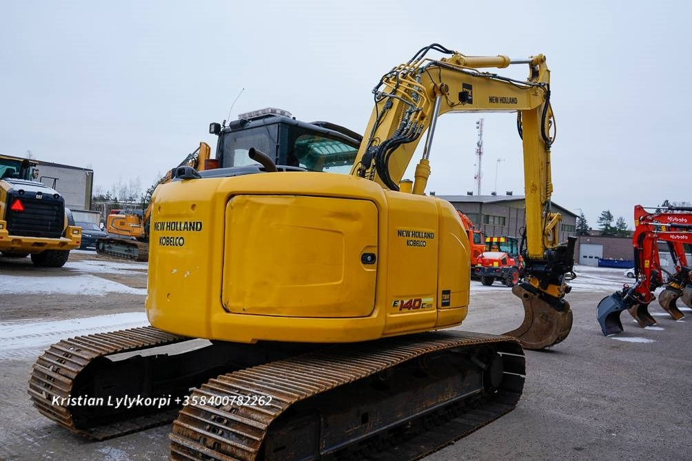 New Holland E140CSR PYÖRITTÄJÄLLÄ - حفار زحاف: صورة 5 New Holland E140CSR PYÖRITTÄJÄLLÄ - حفار زحاف: صورة 5