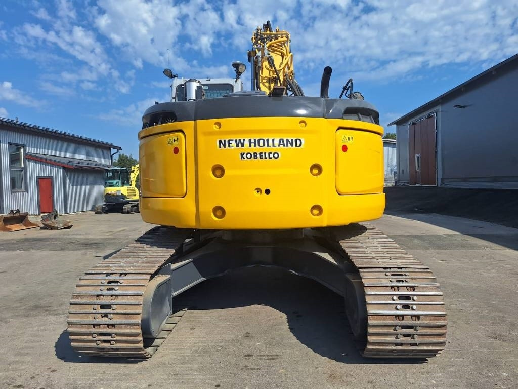 New Holland E235BSRLC PYÖRITTÄJÄLLÄ - حفار زحاف: صورة 3 New Holland E235BSRLC PYÖRITTÄJÄLLÄ - حفار زحاف: صورة 3
