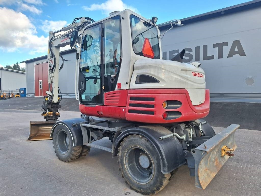 Takeuchi TB295W PYÖRITTÄJÄLLÄ - حفارة دولاب: صورة 2 Takeuchi TB295W PYÖRITTÄJÄLLÄ - حفارة دولاب: صورة 2