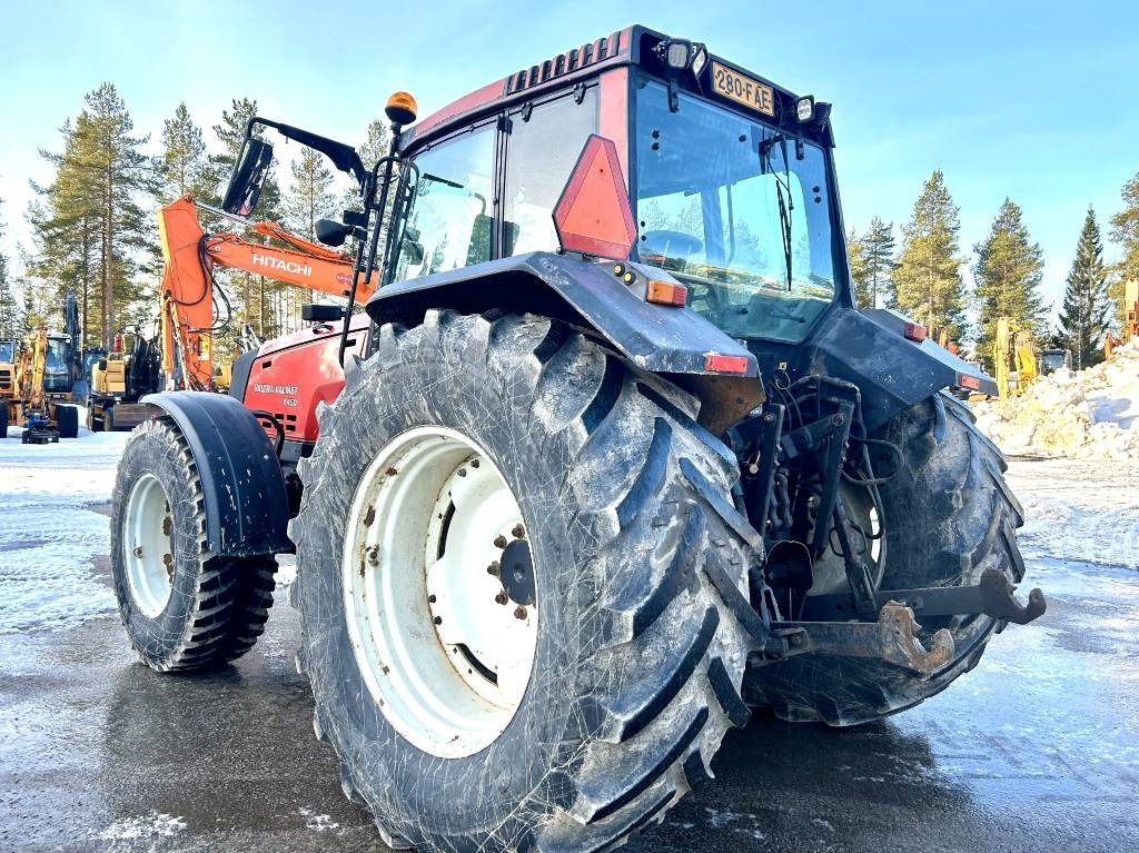 Valtra MYYTY! SOLD! 8450 ETUNOSTOLAITTEELLA - جرار: صورة 4 Valtra MYYTY! SOLD! 8450 ETUNOSTOLAITTEELLA - جرار: صورة 4