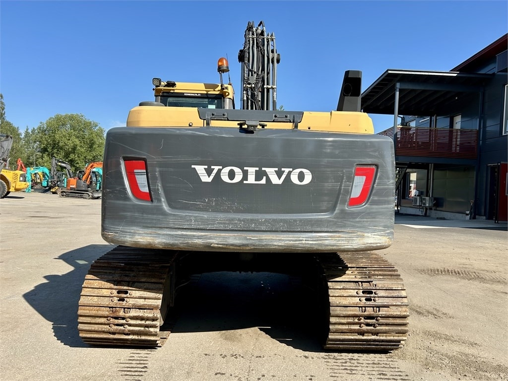 Volvo EC180DL PYÖRITTÄJÄLLÄ - حفار زحاف: صورة 4 Volvo EC180DL PYÖRITTÄJÄLLÄ - حفار زحاف: صورة 4