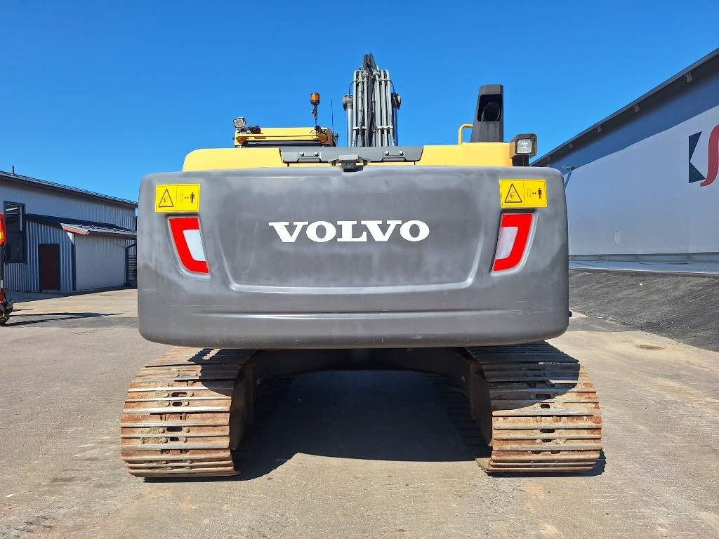 Volvo EC220DL PYÖRITTÄJÄLLÄ - حفار زحاف: صورة 3 Volvo EC220DL PYÖRITTÄJÄLLÄ - حفار زحاف: صورة 3