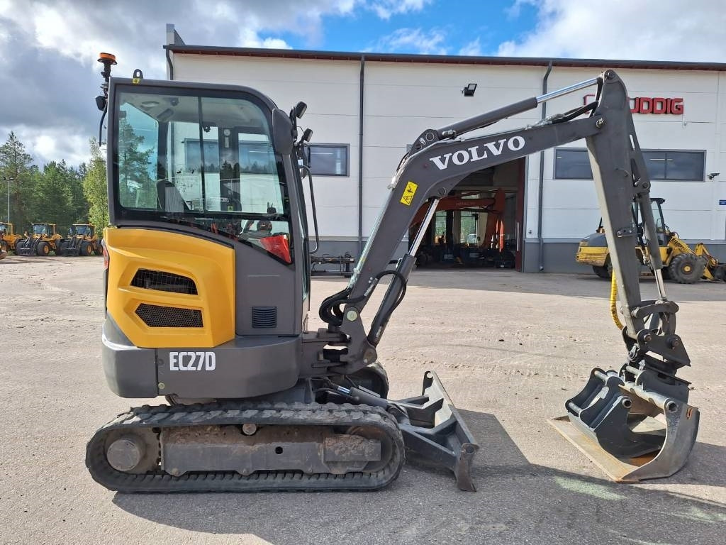 Volvo EC27D KALLISTAJA, 2-KAUHAA - حفارة مُصَّغرة: صورة 4 Volvo EC27D KALLISTAJA, 2-KAUHAA - حفارة مُصَّغرة: صورة 4