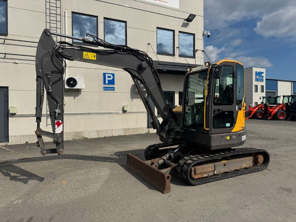 Volvo ECR 58 D VÄHÄN AJETTU - حفارة مُصَّغرة: صورة 2 Volvo ECR 58 D VÄHÄN AJETTU - حفارة مُصَّغرة: صورة 2
