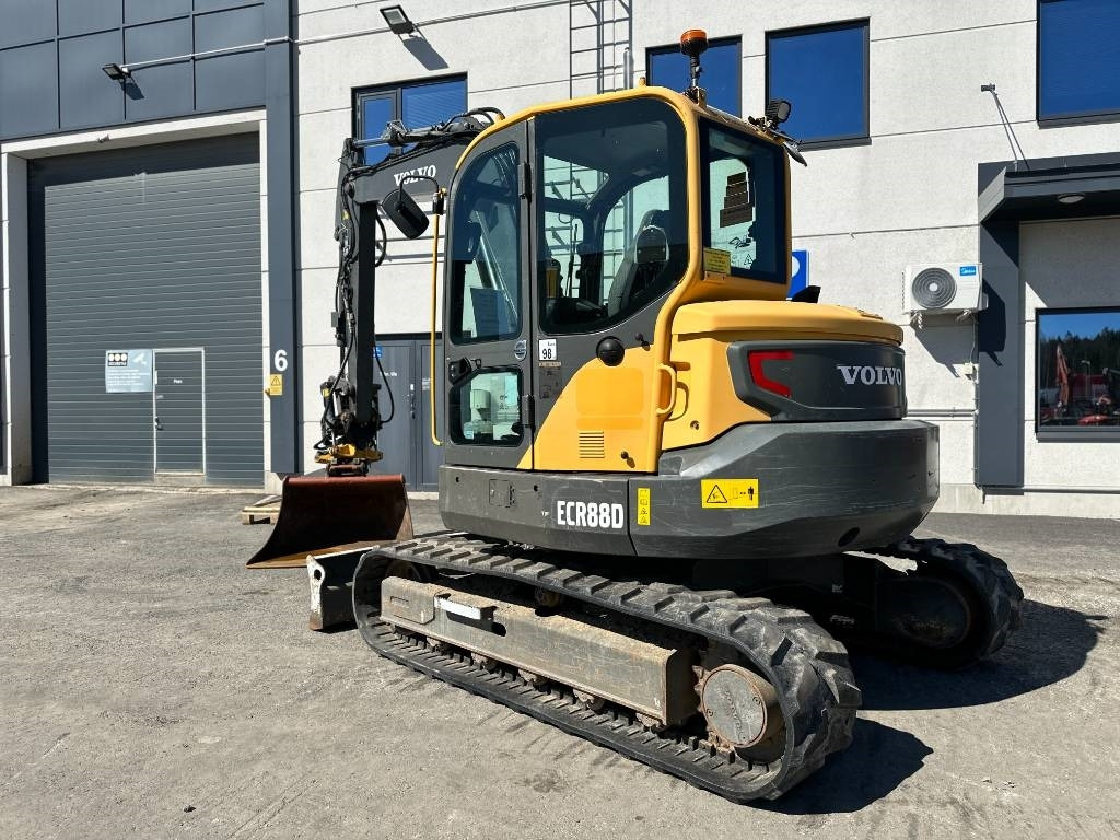Volvo ECR 88 D PYÖRITTÄJÄLLÄ - حفارة مُصَّغرة: صورة 2 Volvo ECR 88 D PYÖRITTÄJÄLLÄ - حفارة مُصَّغرة: صورة 2