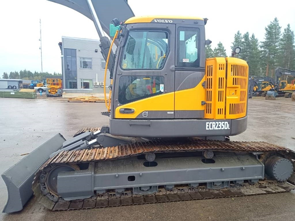 Volvo ECR235DL PYÖRITTÄJÄLLÄ - حفار زحاف: صورة 2 Volvo ECR235DL PYÖRITTÄJÄLLÄ - حفار زحاف: صورة 2