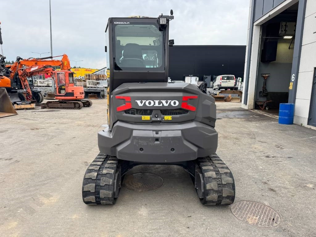 Volvo ECR58F PYÖRITTÄJÄLLÄ - حفارة مُصَّغرة: صورة 4 Volvo ECR58F PYÖRITTÄJÄLLÄ - حفارة مُصَّغرة: صورة 4