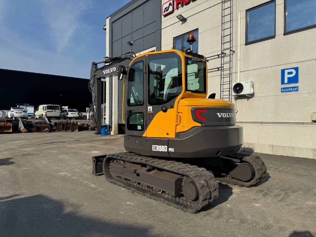 Volvo ECR88D PRO VÄHÄN AJETTU - حفارة مُصَّغرة: صورة 3 Volvo ECR88D PRO VÄHÄN AJETTU - حفارة مُصَّغرة: صورة 3