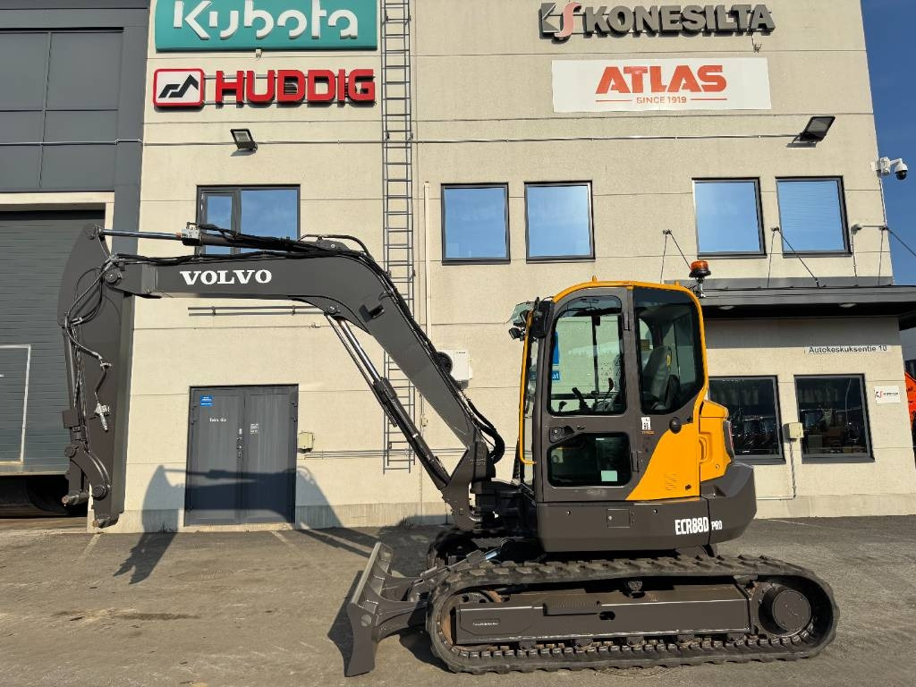 Volvo ECR88D PRO VÄHÄN AJETTU - حفارة مُصَّغرة: صورة 1 Volvo ECR88D PRO VÄHÄN AJETTU - حفارة مُصَّغرة: صورة 1
