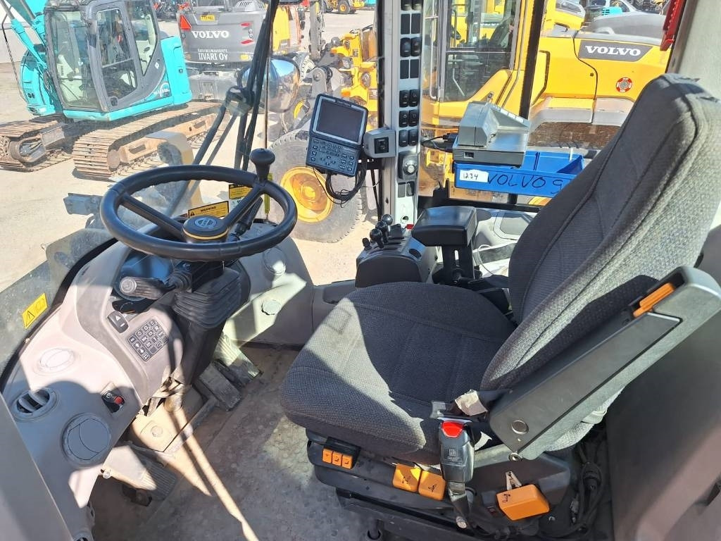 Volvo L 90 H - اللودر بعجل: صورة 5 Volvo L 90 H - اللودر بعجل: صورة 5