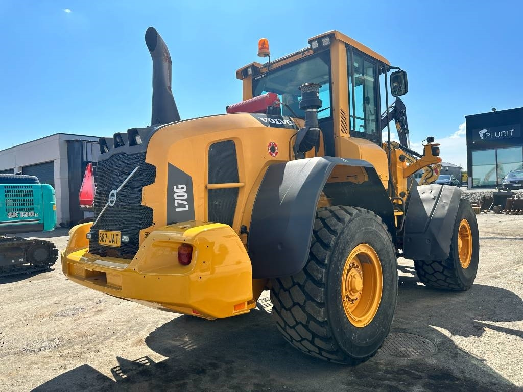 Volvo L70G vipuohjaus, 3' ja 4' hydr - اللودر بعجل: صورة 4 Volvo L70G vipuohjaus, 3' ja 4' hydr - اللودر بعجل: صورة 4