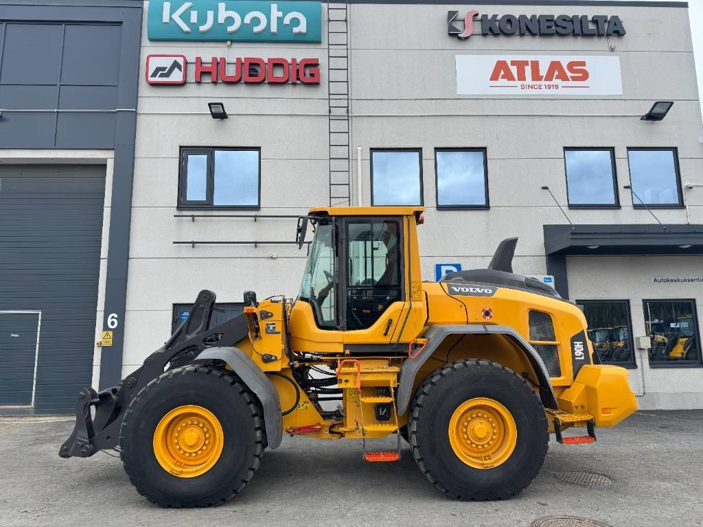 Volvo L90H UUSILLA RENKAILLA - اللودر بعجل: صورة 1 Volvo L90H UUSILLA RENKAILLA - اللودر بعجل: صورة 1