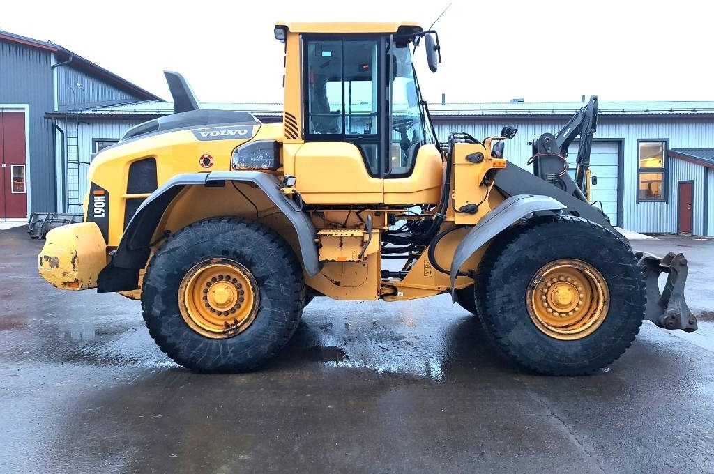 Volvo L90H VIPUOHJAUS YM. - اللودر بعجل: صورة 5 Volvo L90H VIPUOHJAUS YM. - اللودر بعجل: صورة 5