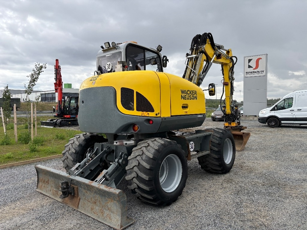 Wacker Neuson EW 100 - حفارة دولاب: صورة 4 Wacker Neuson EW 100 - حفارة دولاب: صورة 4